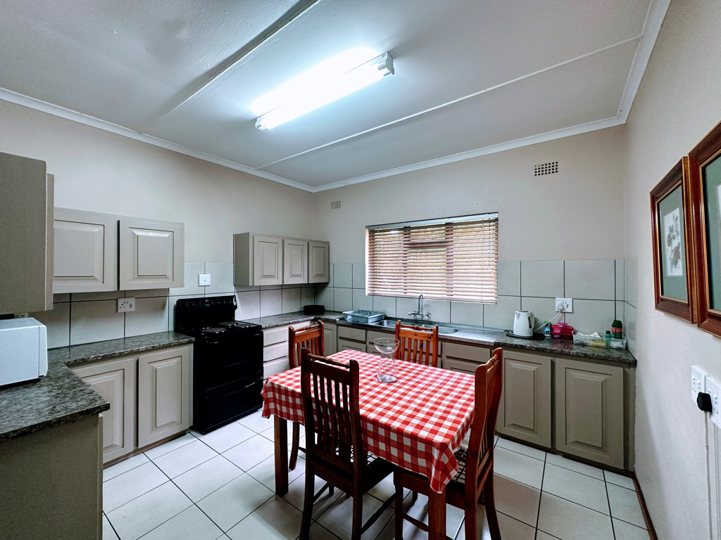 9 Bedroom Property for Sale in Barrydale Western Cape